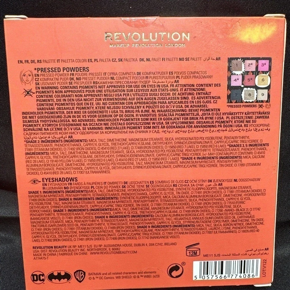 BATMAN & Makeup Revolution Harley Quinn Pressed Eye Shadow Palette Halloween